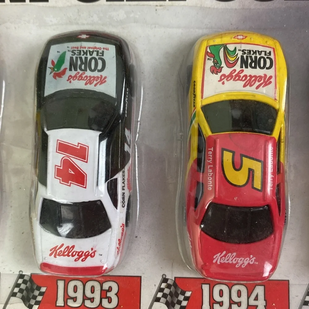 Vintage collectors, Kellogg’s cornflake commemorative six mini car collection